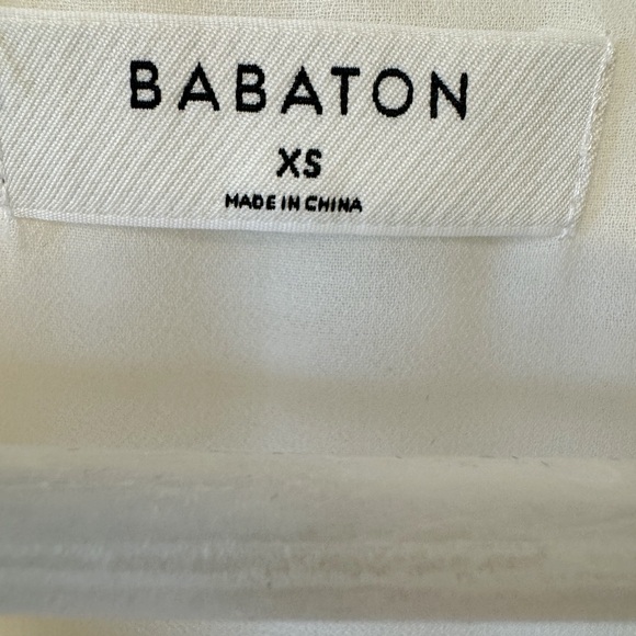 Aritzia Babaton white womens v neck top size xsmall - Picture 3 of 5